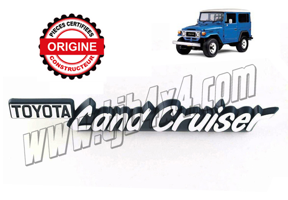 Sigle de joue d'aile "Toyota Land Cruiser", constructeur